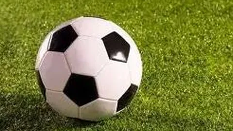 【酒醒奇彩】马年双色球巅峰预测：绝杀红球13，财运亨通一触即发！